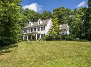71 Stringer Ln, Hanson, MA 02341