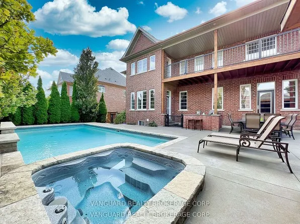 7 Cape George Trl, King, ON L7B 0A1