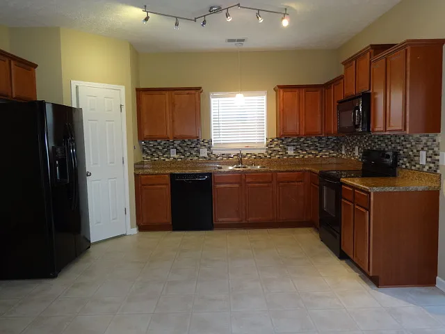 620 Buck Cherry Way — Photo 10