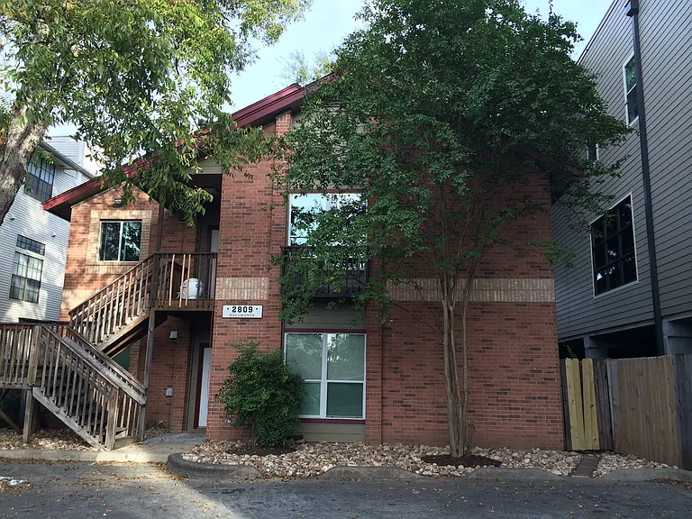 2809 Rio Grande St #1 — Photo 6