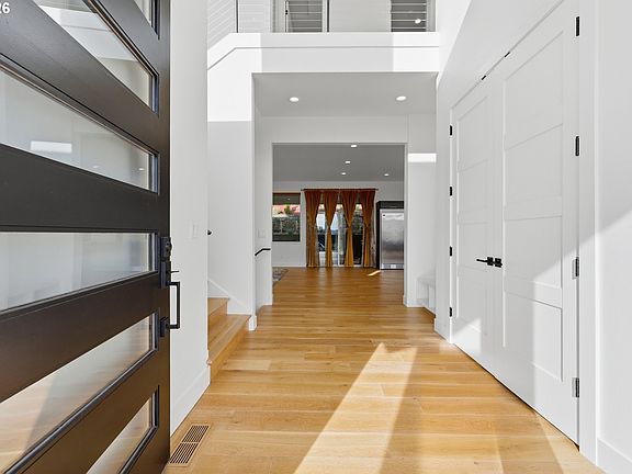 5th image of 1345 N R St