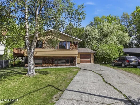 5261 Little Tree St, Anchorage, AK 99507