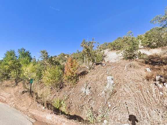 2nd image of 1383 Bishops Lodge Rd