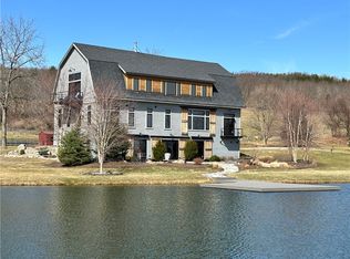 7148 S Gannett Hill Rd, Naples, NY 14512