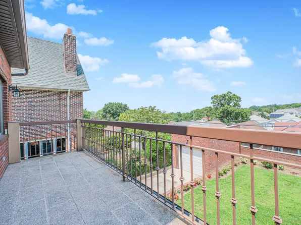 31 80th Street image 3 of 63
