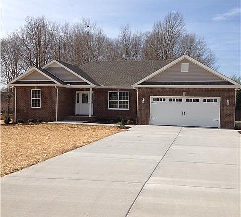 3rd image of 1250 Eastland Dr Lot 68