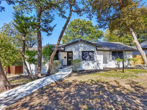 1409 Autumn Leaves Trl, Dallas, TX 75241