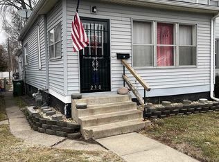 230 7th Ave N, Clinton, IA 52732
