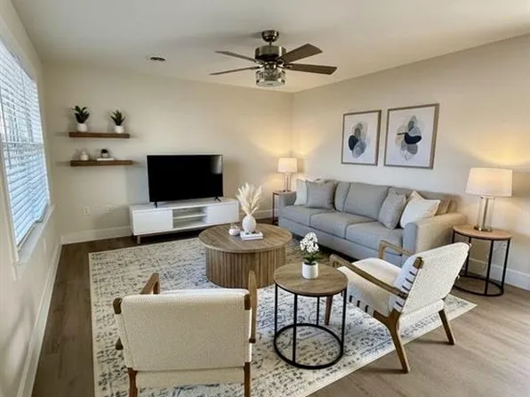 610 Saint Michael Ave, Saint James, MO 65559