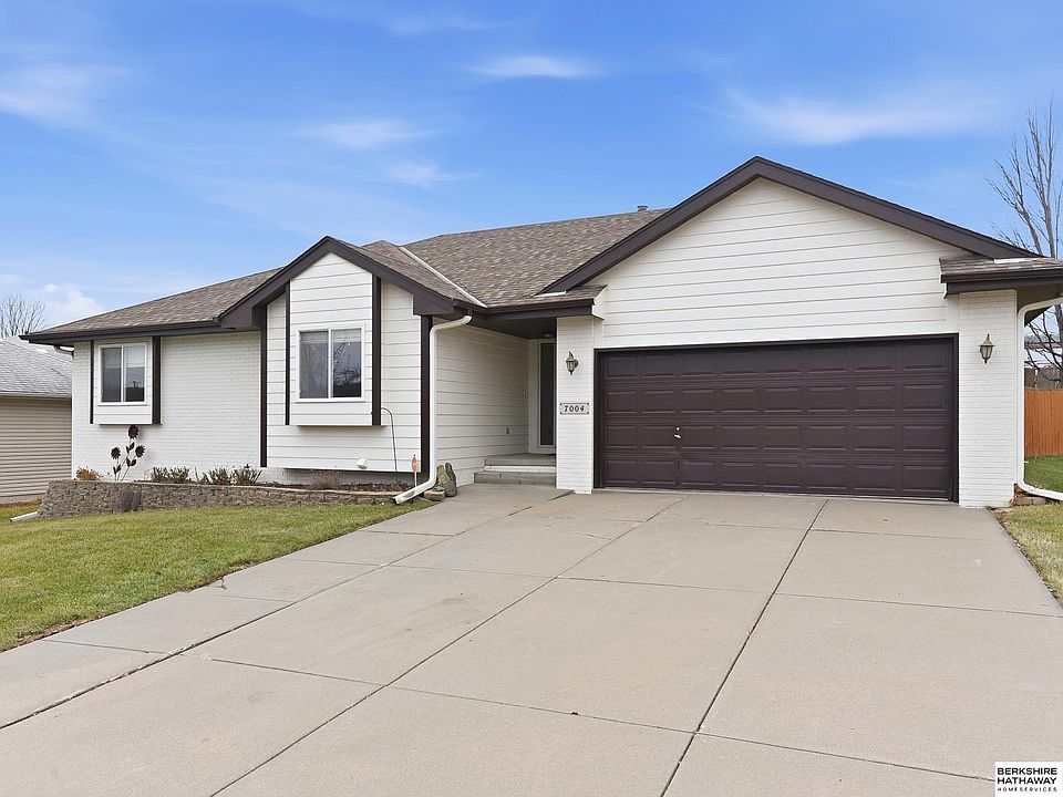 1st image of 7004 S 167th Ave