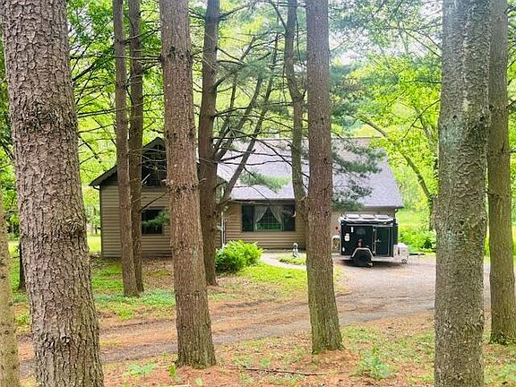 3rd image of 91 Bridle Path Ln