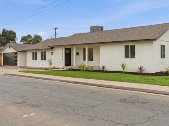 4th image of 2199 Glen Ave
