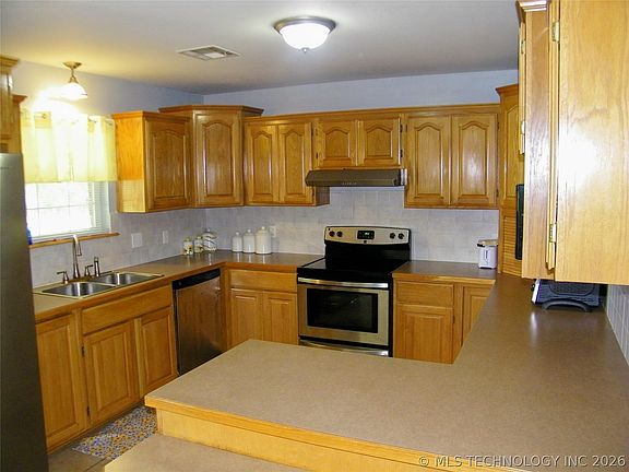 3rd image of 405362 E 1235th Rd