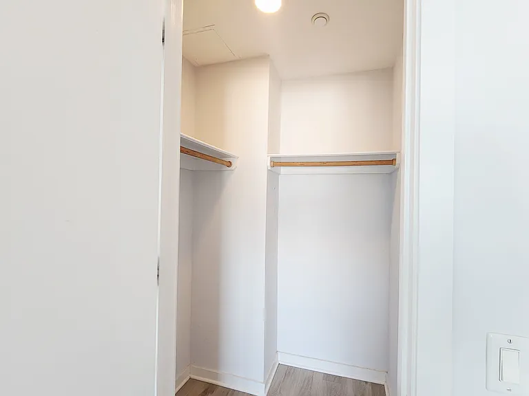 800 12th St #703 — Photo 4