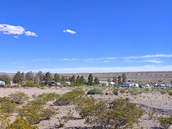 4th image of Waterdog Rd