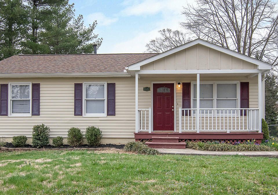 1st image of 3520 Belle Ave NE