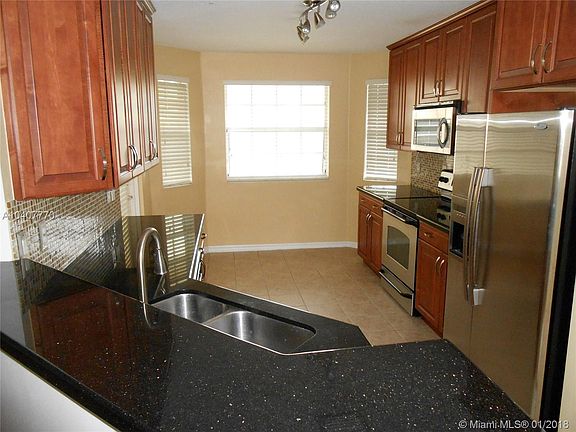 5th image of 734 NE 90th St Unit 306