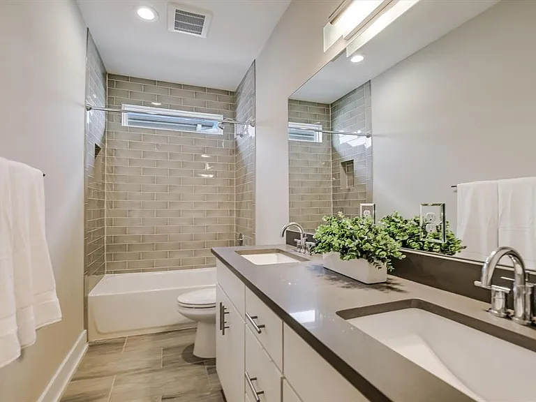 7125 Boyle Dr — Photo 16