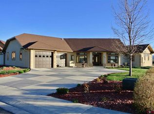 2256 Majestic Cir, Montrose, CO 81401