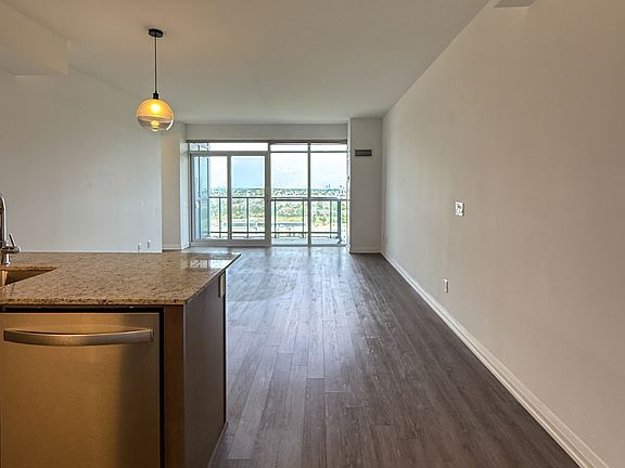 3rd image of 65 Oneida Cres #1510