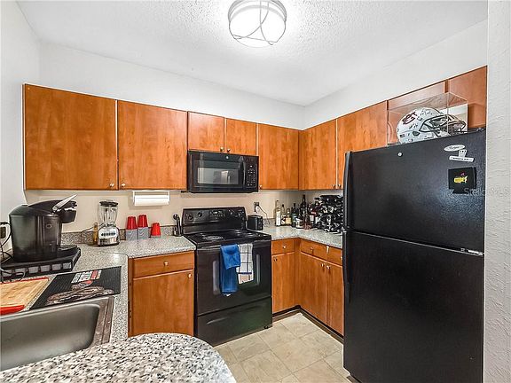 4th image of 300 E South St Unit 3005