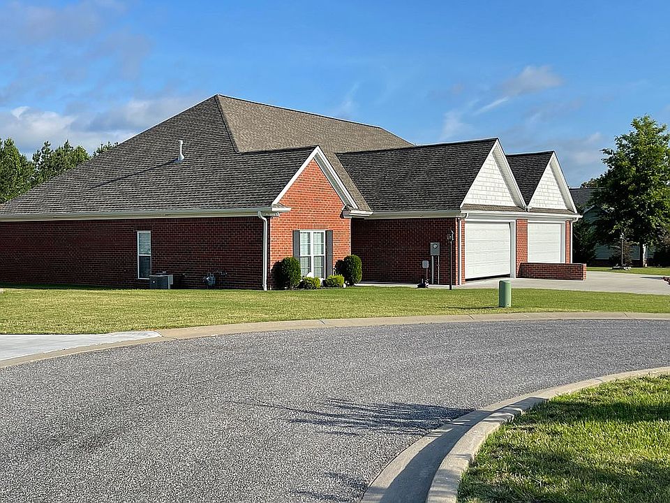 1st image of 117 Twinson Ct