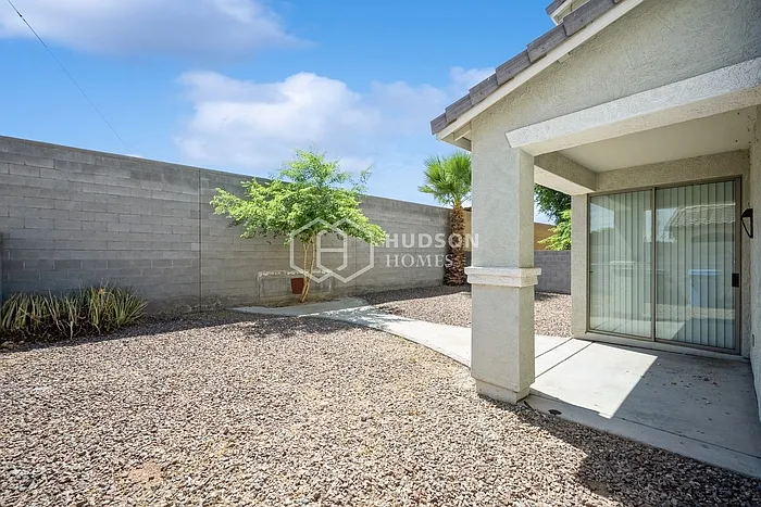 1407 N 79th Ln — Photo 25