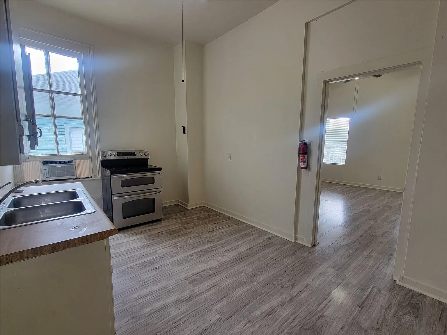 1 bed, 1.0 bath, 500 sqft, $775 — Photo 3