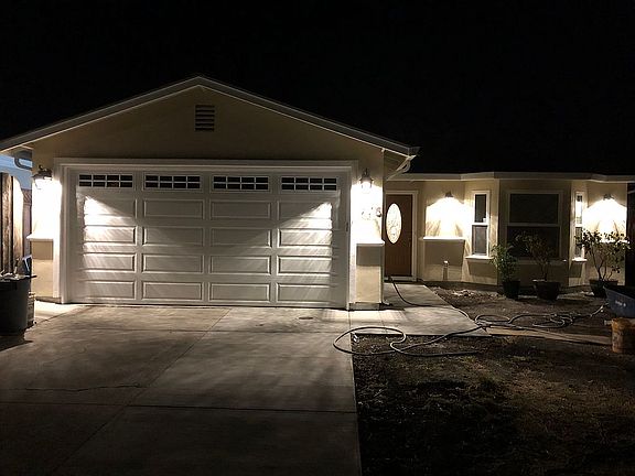 4th image of 975 Lakewood Dr