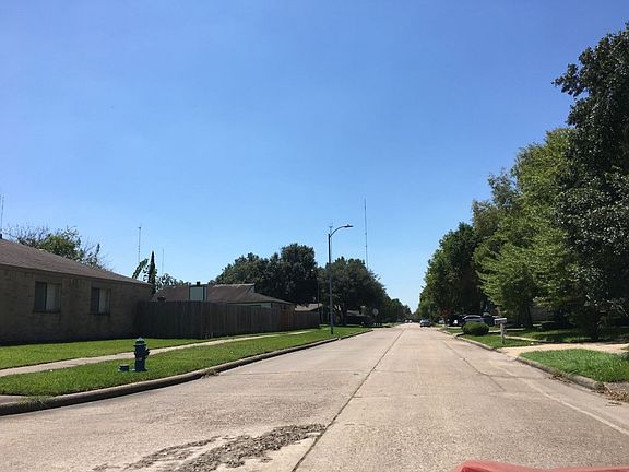 4th image of 15726 Gatebriar Dr