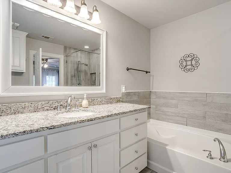 3619 Winston Rd — Photo 12