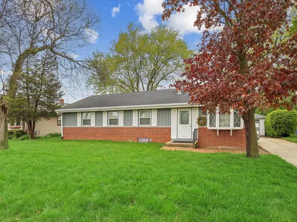 7130 West Plainfield AVENUE, Greenfield, WI 53220