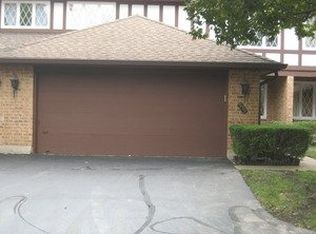 539 Cress Creek Ct, Crystal Lake, IL 60014