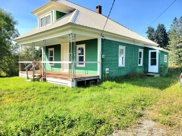 15 Stoddard Street, Washburn, ME 04786
