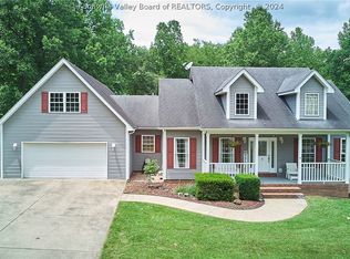 20 Sylvester Dr, Winfield, WV 25213