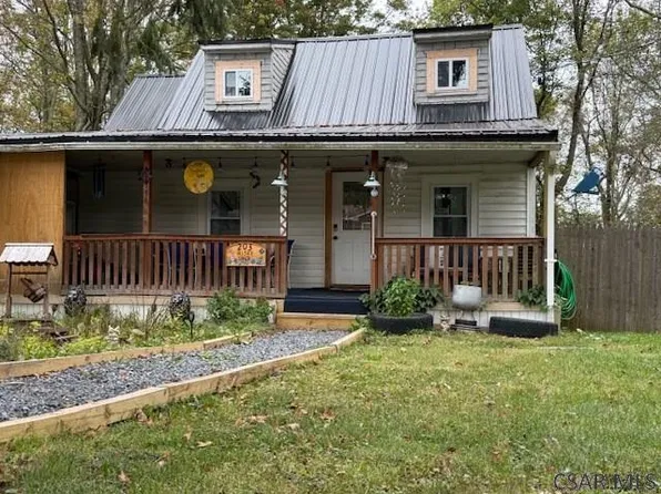 203 Pine Bluff Rd, Sidman, PA 15955