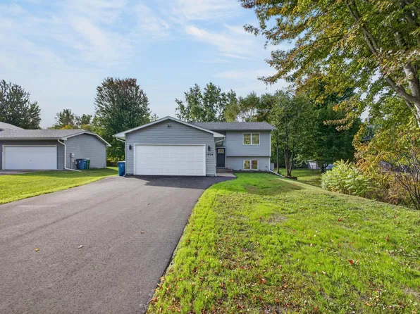 1934 72nd St, Centerville, MN 55038