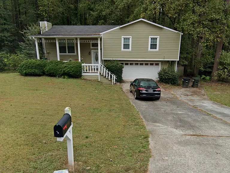 2871 Wood Forest Rd — Photo 1