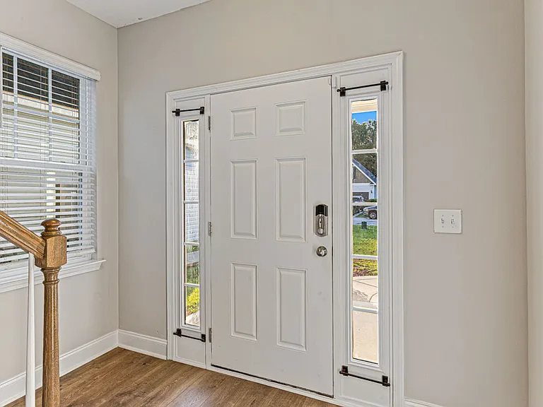 2240 Mannington Dr — Photo 11