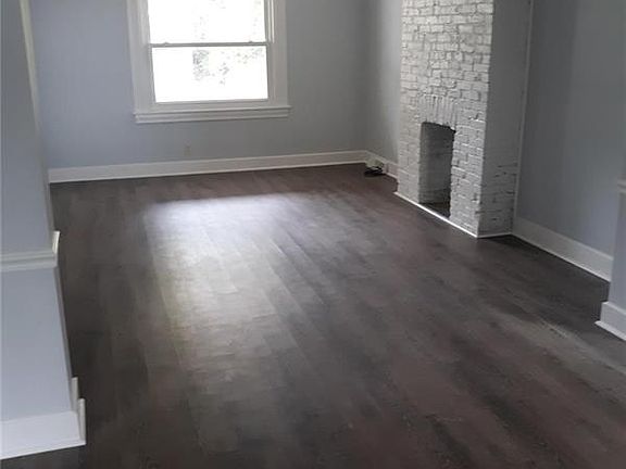 2nd image of 186 Sheridan Ave