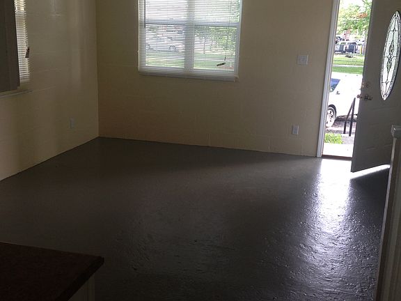 3rd image of 2520 Gilmore St