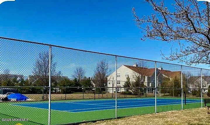 62 Dover Ct — Photo 21