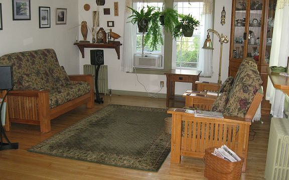living room/palladium window