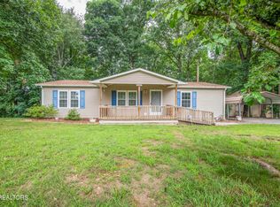 8411 Bowman Hollow Rd, Powell, TN 37849