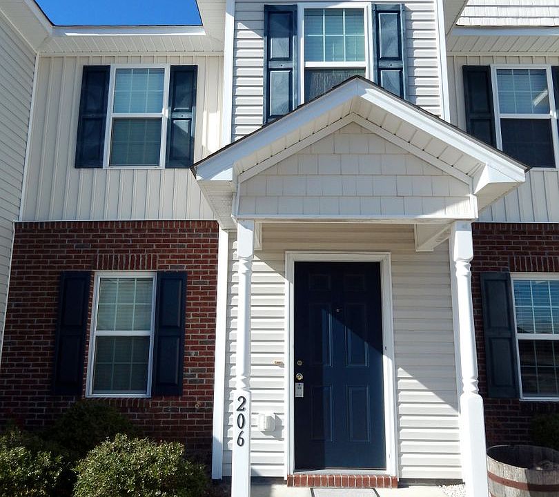1st image of 206 Glen Cannon Dr