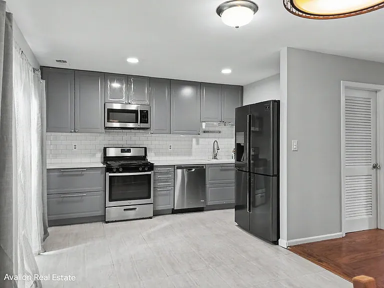 102 Appletree Ct — Photo 8