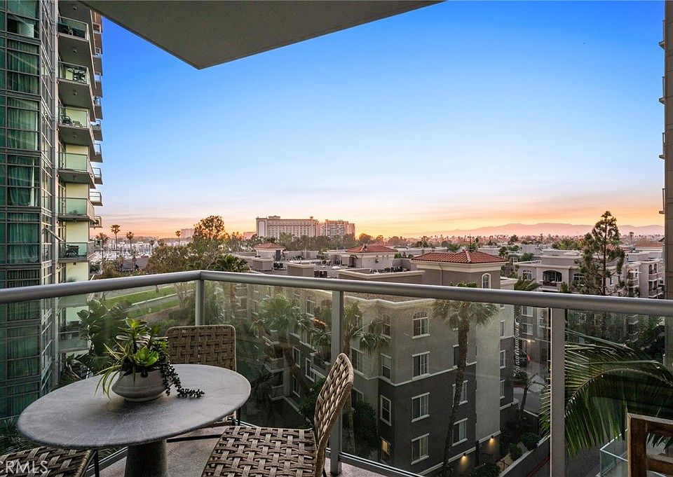 1st image of 13700 Marina Pointe Dr Unit 611
