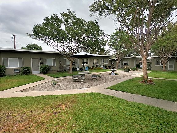 3rd image of 755 Baylor Ave