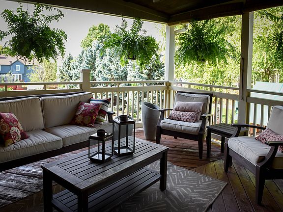 Living room outside!