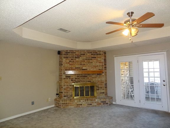 3rd image of 1614 Charleston Pl